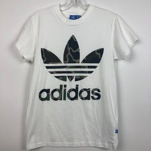 🆕 Adidas Women’s Badge of Sport Classic Tee 🔥🔥